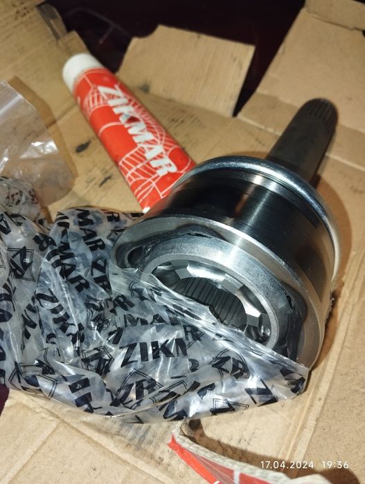 Продам новые оригинальные тормозные колодки