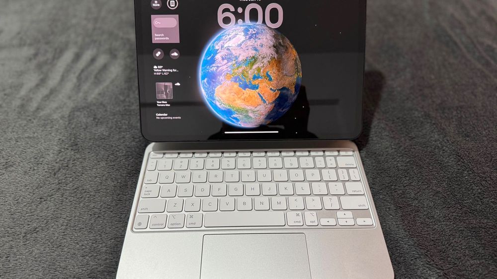 iPad Pro 11" M4 256GB WiFi Space Black + Magic Keyboard + Pencil Pro + Husă Apple