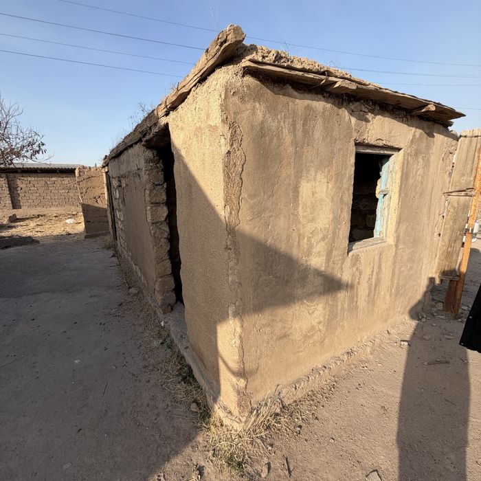 Продается участок  в Аханагаране 8,4 соток махалла Шарк кадастр новый