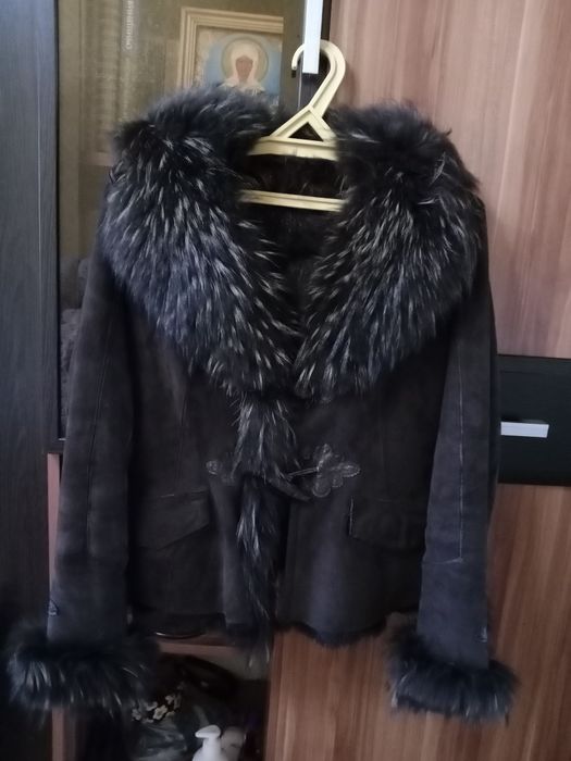 Замшевая демисезонная куртка с чернобуркой