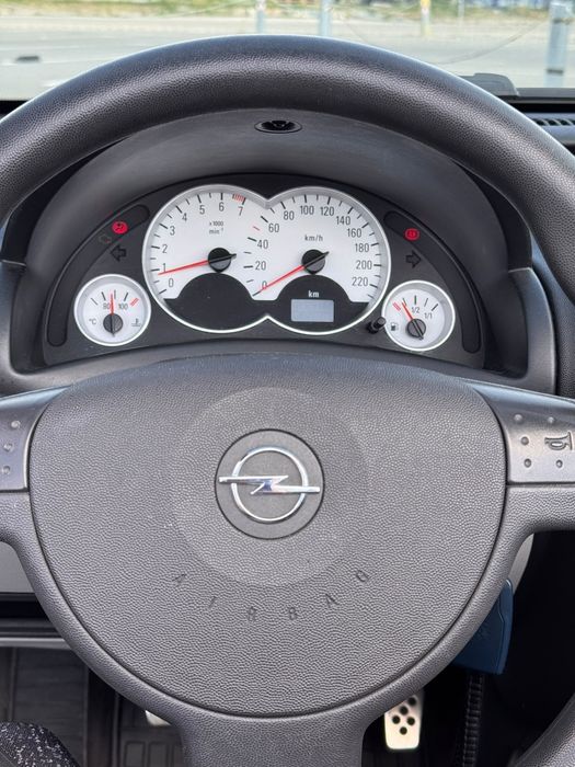 Vând Opel Tigra Twintoop Decapotabila