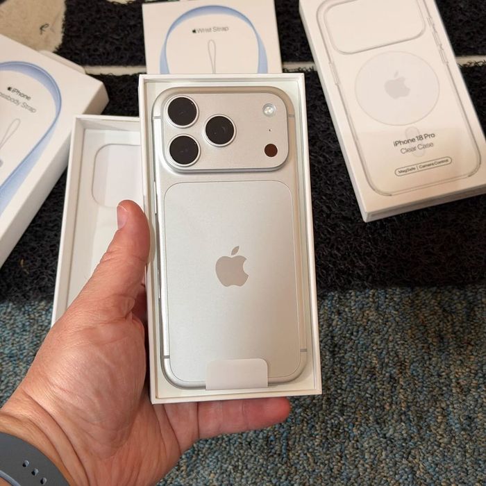 НОВ Iphone 18 Pro 1 TB