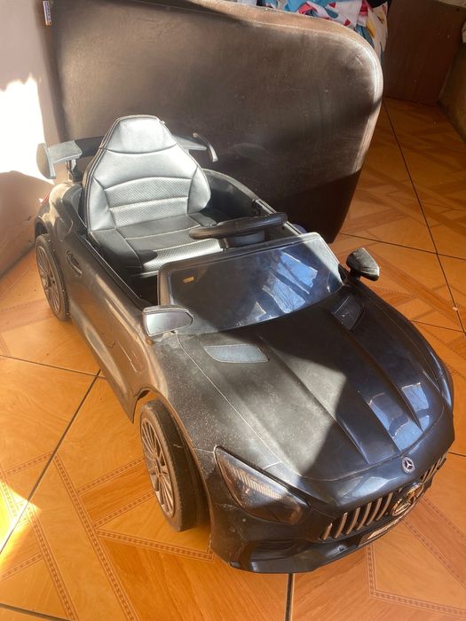 Mașinuță pentru copii