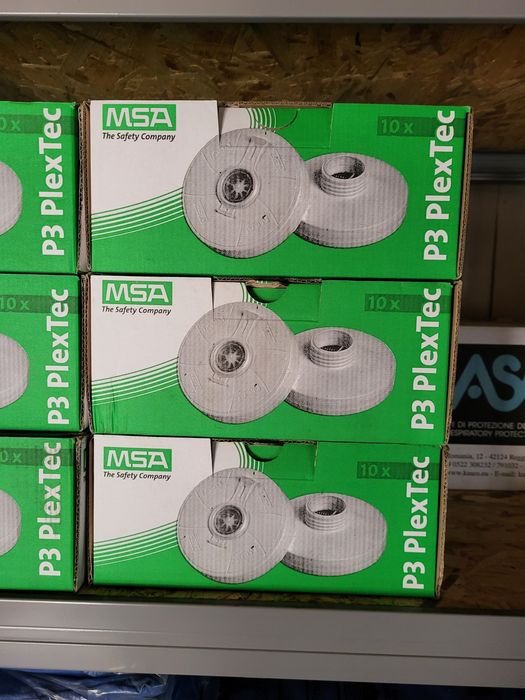 Предпазни костюми