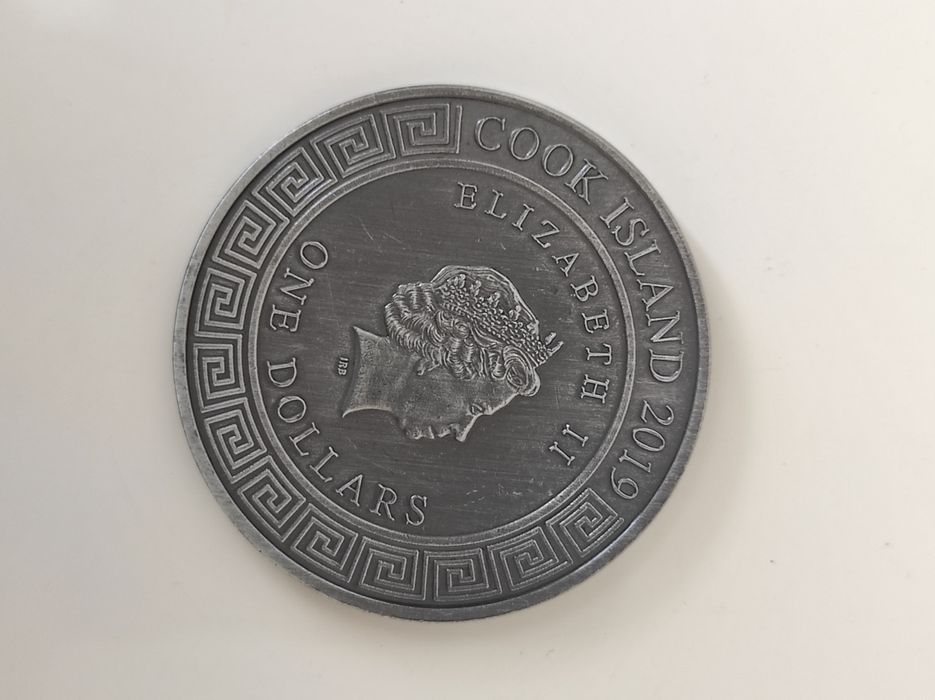 Художествени медальонa - пет вида