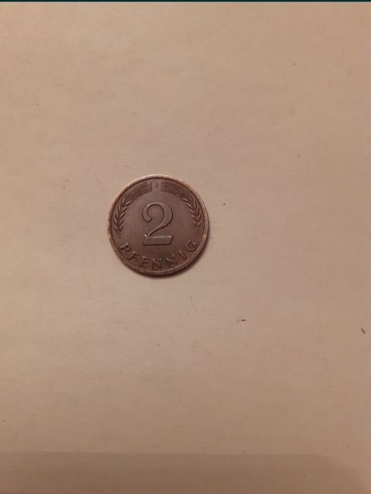 Продаются монеты.