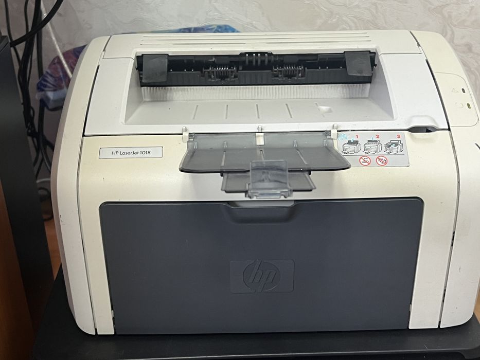 Лазерный ч/б Принтер -  Laser Jet HP 1018