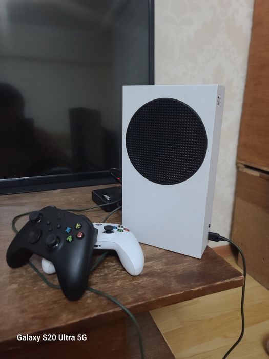 Xbox siries s продаю