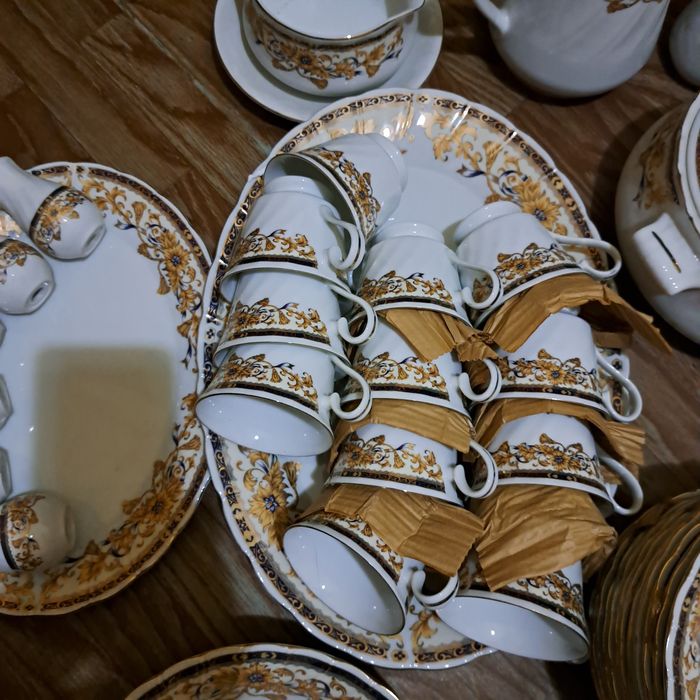 Чайно-столовый сервиз из 101 предмета, made in Japan