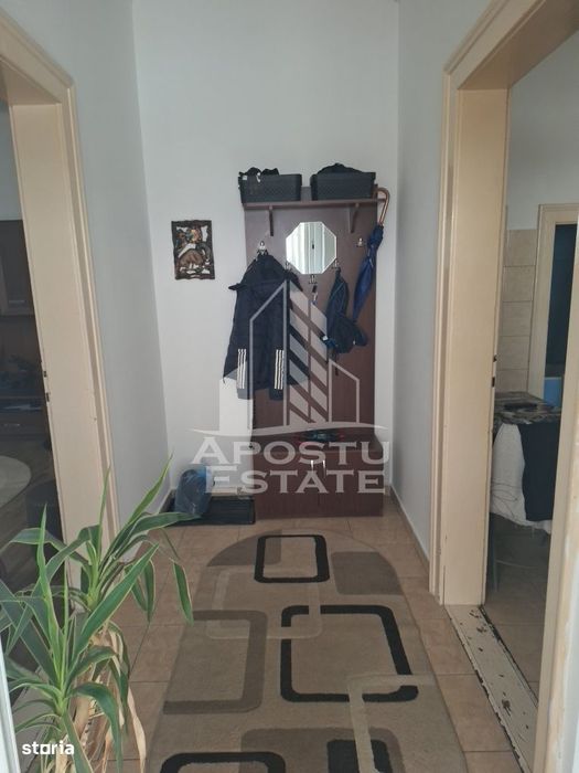 Apartament cu 2 camere, centrala proprie,  teren 99 mp, zona Iosefin