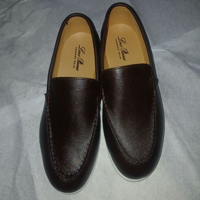 Erkaklar va yigitlar uchun oyoq kiyimlari. Обувь для мужчин и мальчико