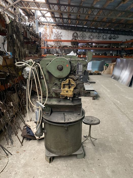 Vand masini atelier productie fier forjat complet masina amprentat