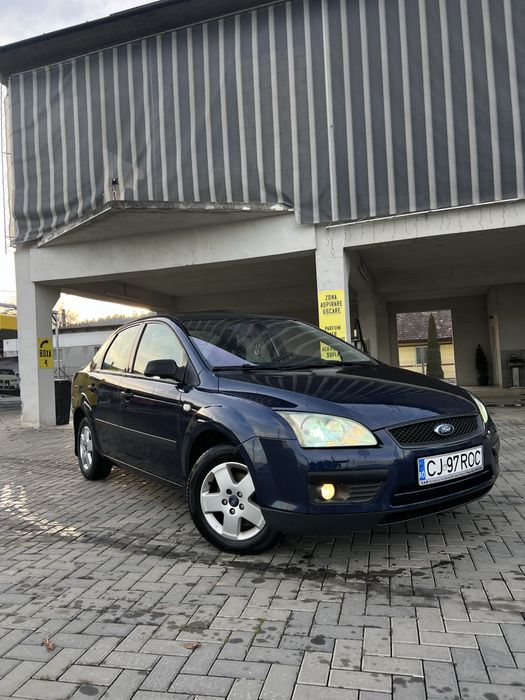 Ford Focus 2 1.6tdci 90 cp full,trapa electrica,xenon carte service