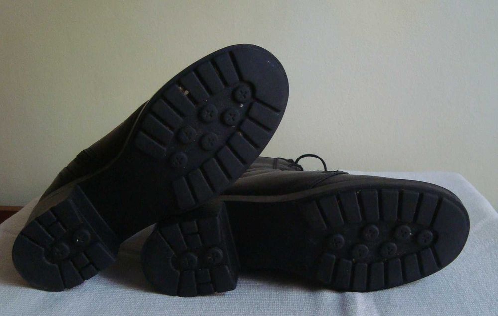 Botine Bull Boxer cu fermoar, piele naturala, marimea 41.