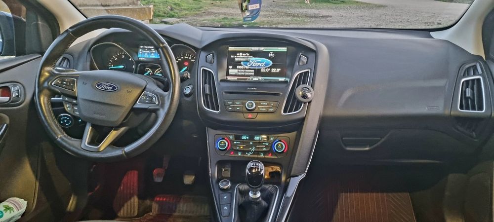 FORD Focus 2016 — imagine 5