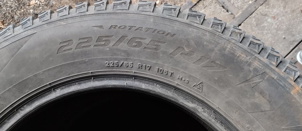 Шины зимние 225.65.R17