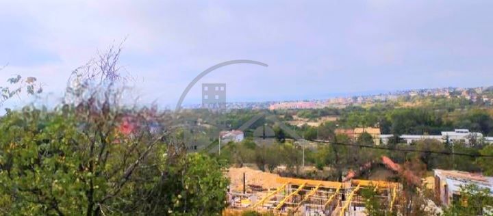 Парцел в Варна, област-м-т Манастирски рид площ 1200 цена 95000