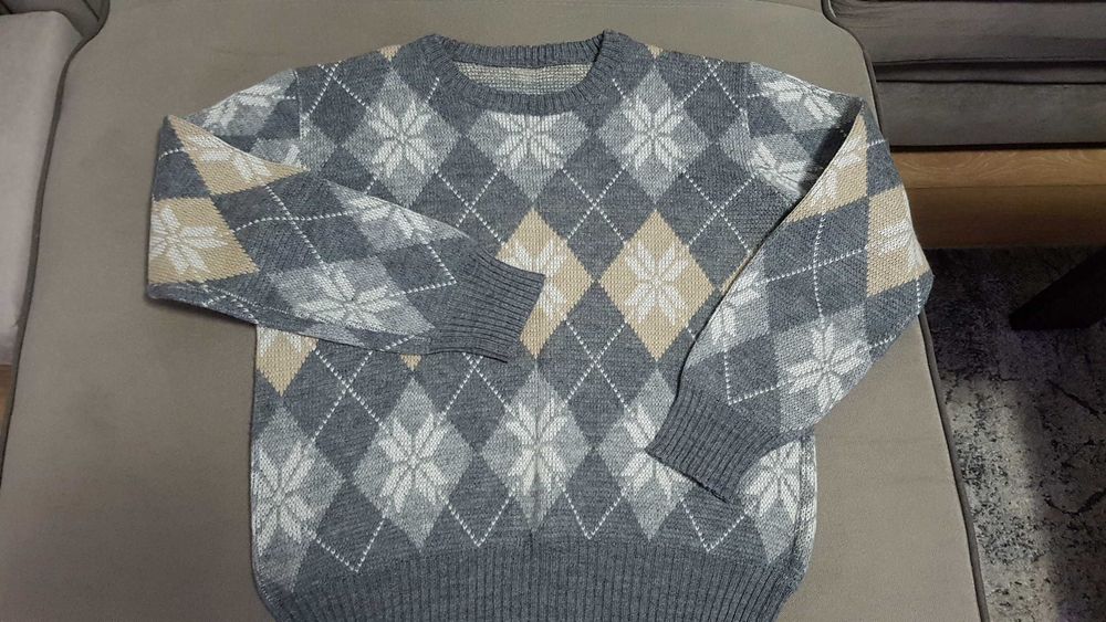 Мъжки  зимни пуловери.