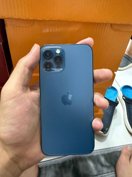 iPhone 12 pro.      .