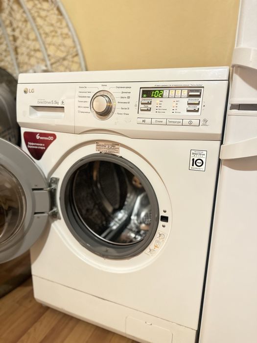 Продам холодилник Индезит