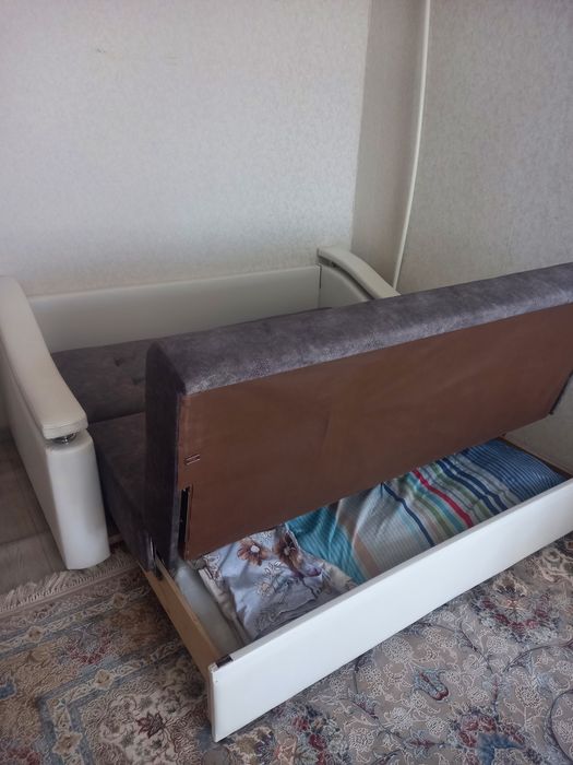 Продам диван вместимый