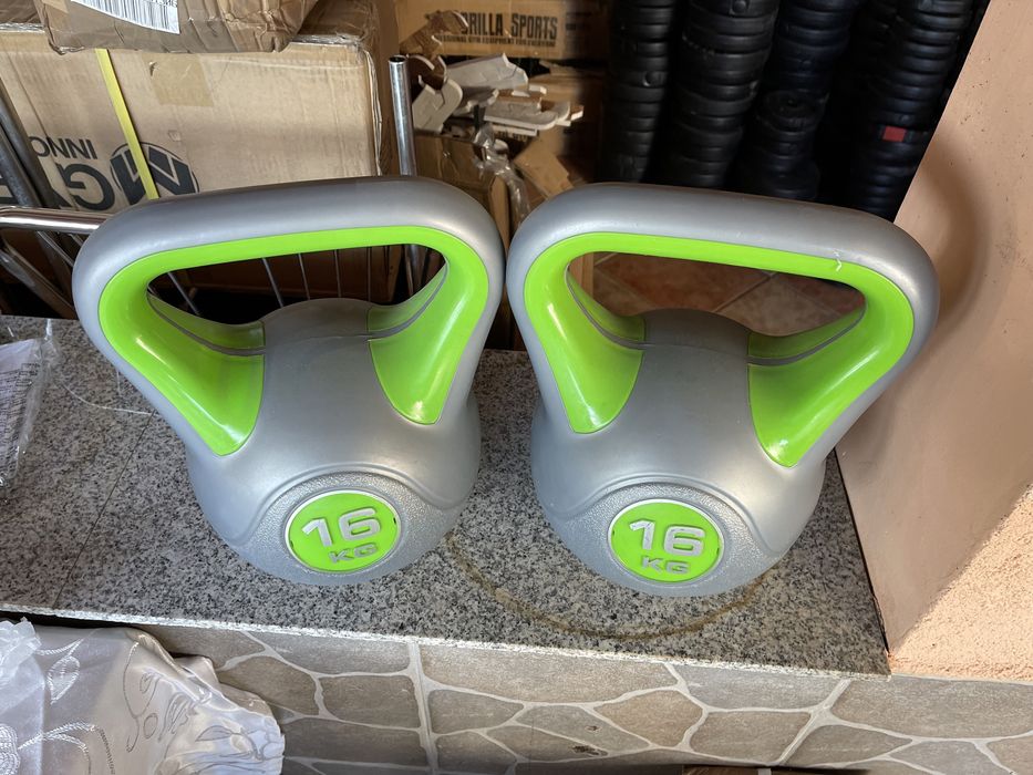 Set Kettlebell 2x16 kg, 16 kg+16 kg=32 kg noi made in Germany
