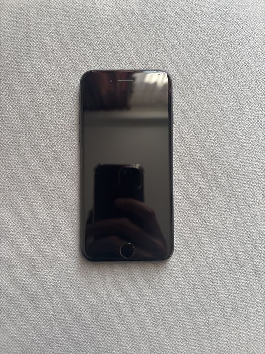 Продам Iphone 7 32 GB