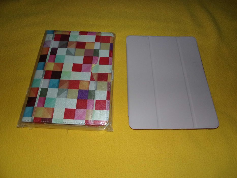 Huse IPAD tablete noi sigilate
