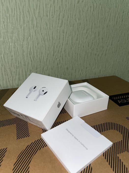 Airpods 4 поколения!