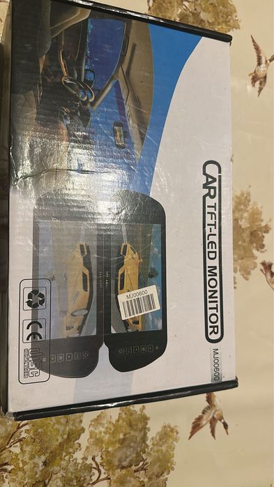 Camera auto marsarier cu oglinda NOUA