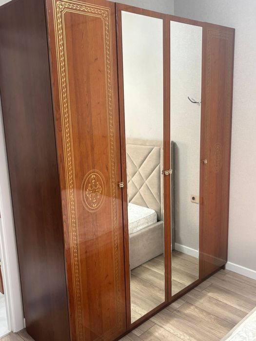 Спальный гарнитур