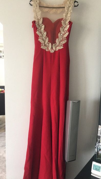 Червена официална дълга рокля