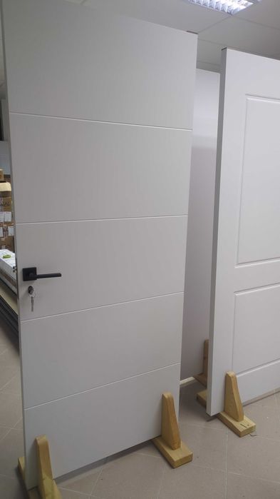 Бели интериорни врати на склад!!!