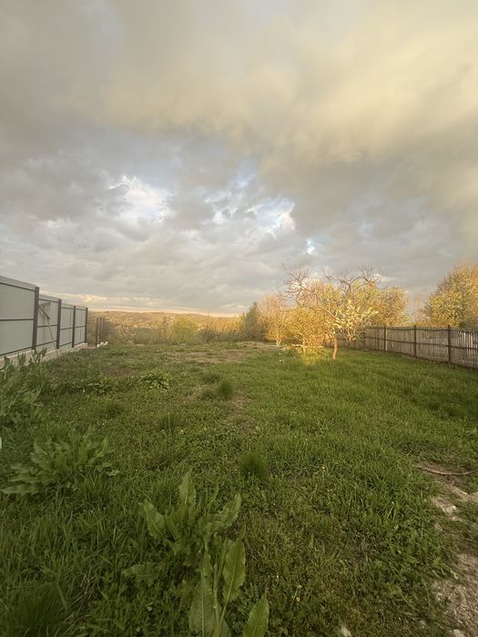 Vand Teren in  Predeal-Sărari 2224m intravilan+1776m extravilan