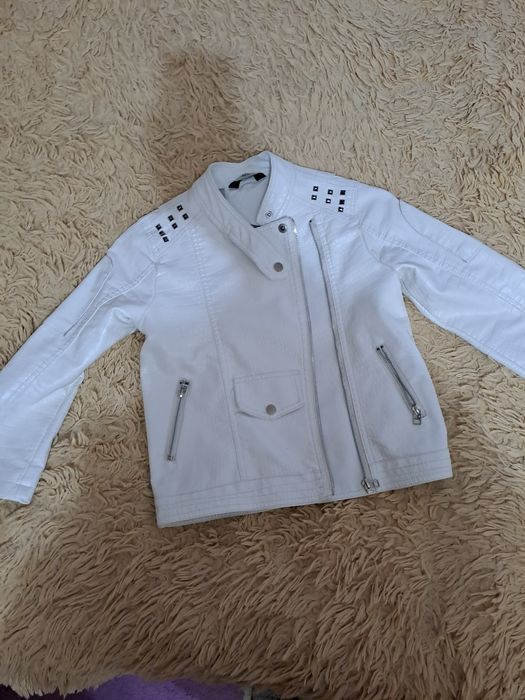 Весенние куртки для девочек.