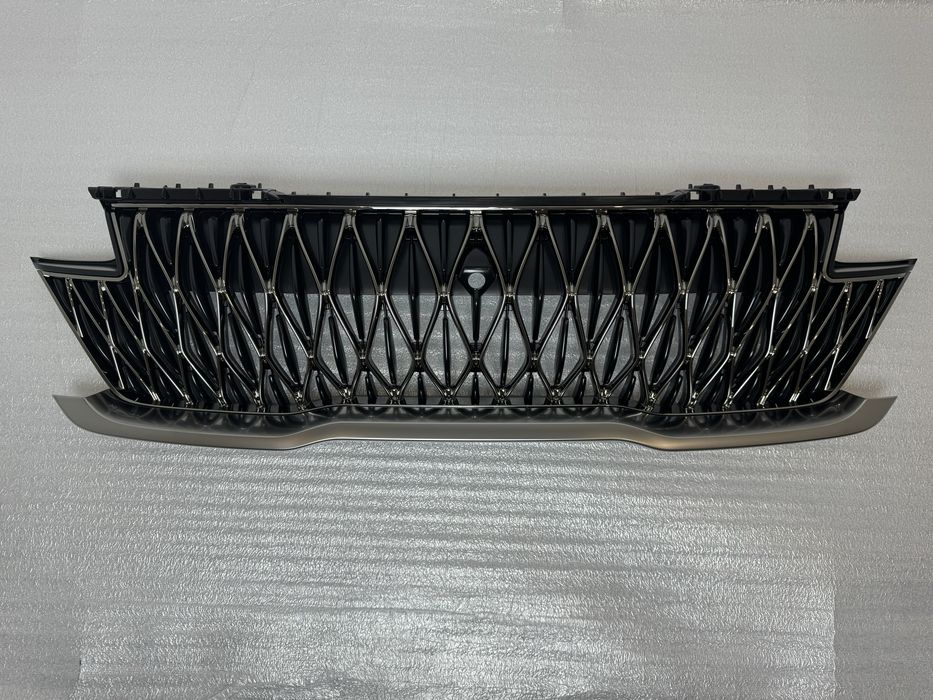 Решетка радиатора KIA Carnival