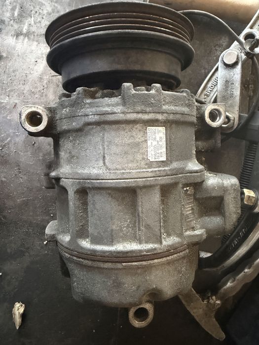 Компресор климатик audi A4 B5/5 passat B5/5 B6