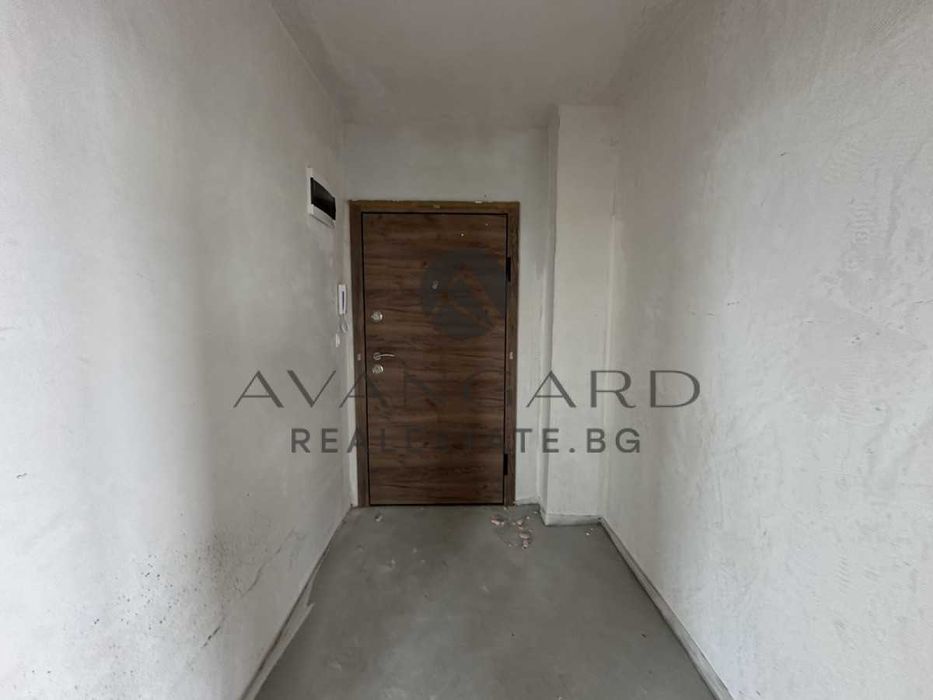 оф.22182 Тристаен пред АКТ 16/ Парк Лаута