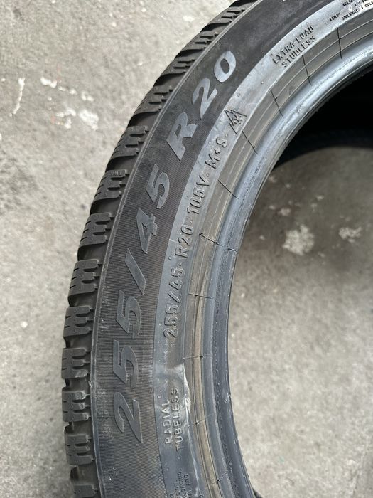 Anvelope 255/45 R20 Pirelli iarna ( M+S )