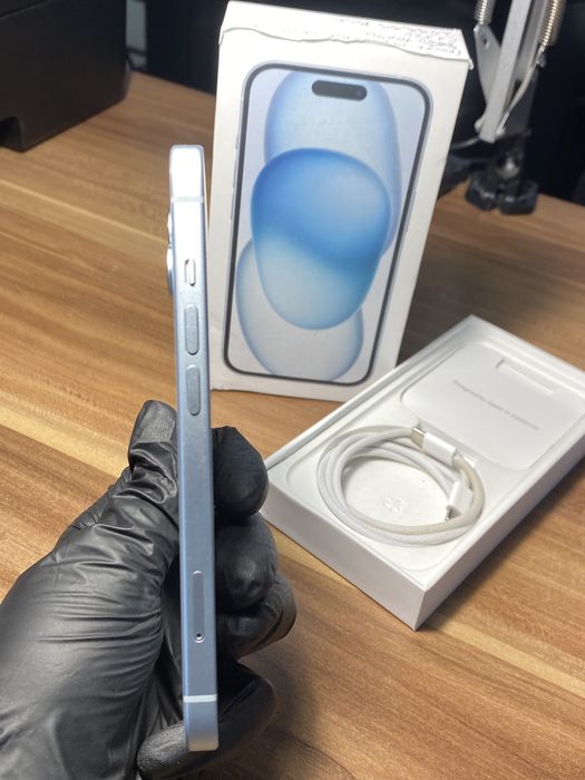 iPhone 15• 128 GB • Blue