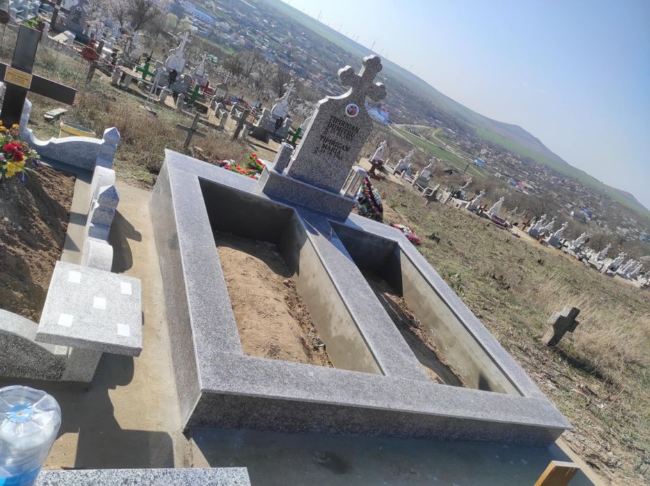 Monumente funerare Tulcea