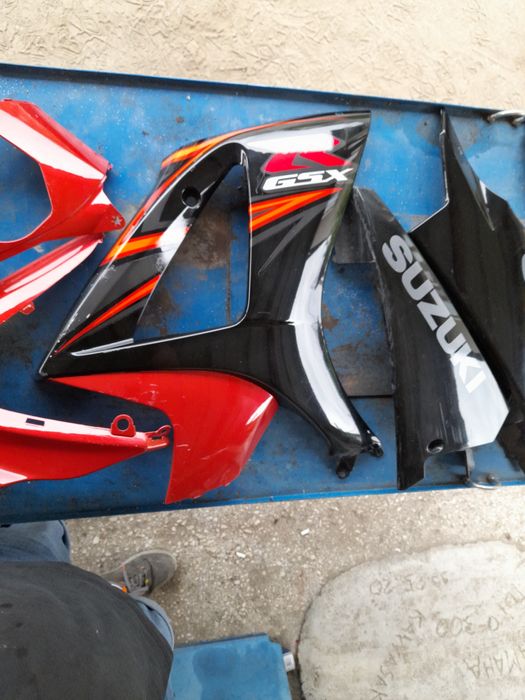 Останали части Suzuki k7 k8 1000