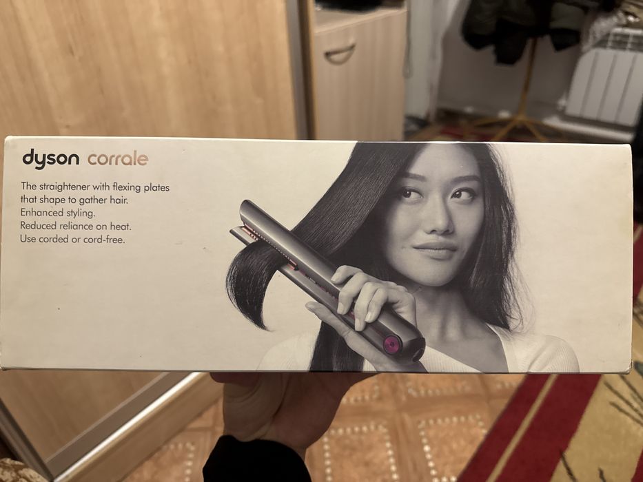 Утюжок для волос Dyson Corrale