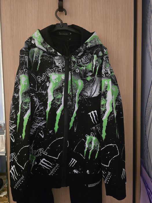 Спортивный костюм