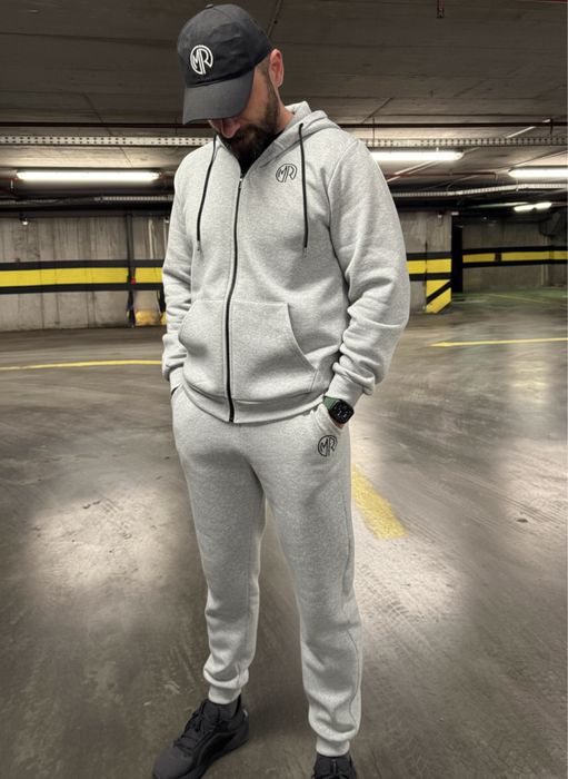 Мъжки спортни дрехи