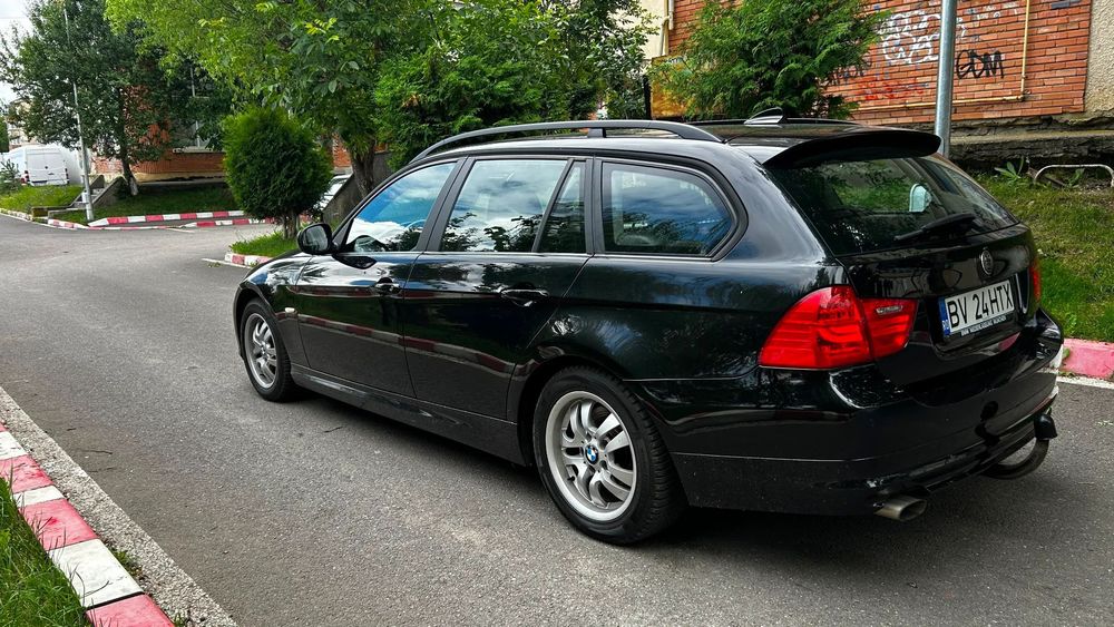 BMW Seria 3 Mașina excelent îngrijită .. distribuție nou cu factura garanție