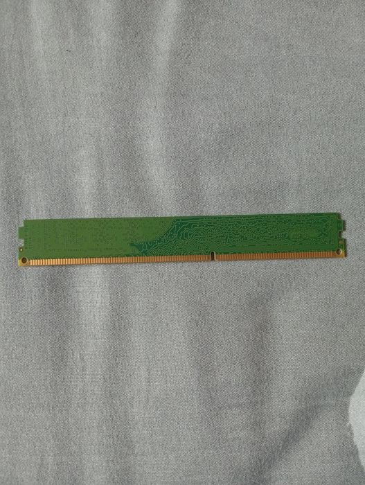Memorie RAM Desktop Kingston 4GB DDR3, 1333MHz, CL9, 1.5V (KVR13N9S8/4)