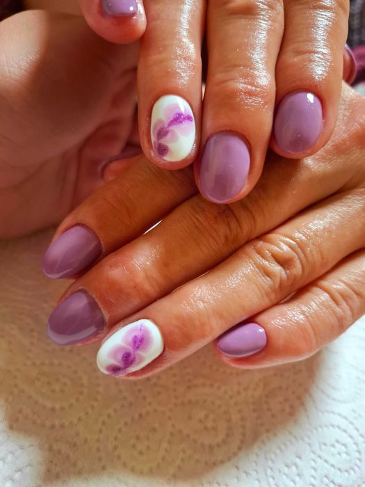 Aplic unghii cu gel  ,ustensile sterile