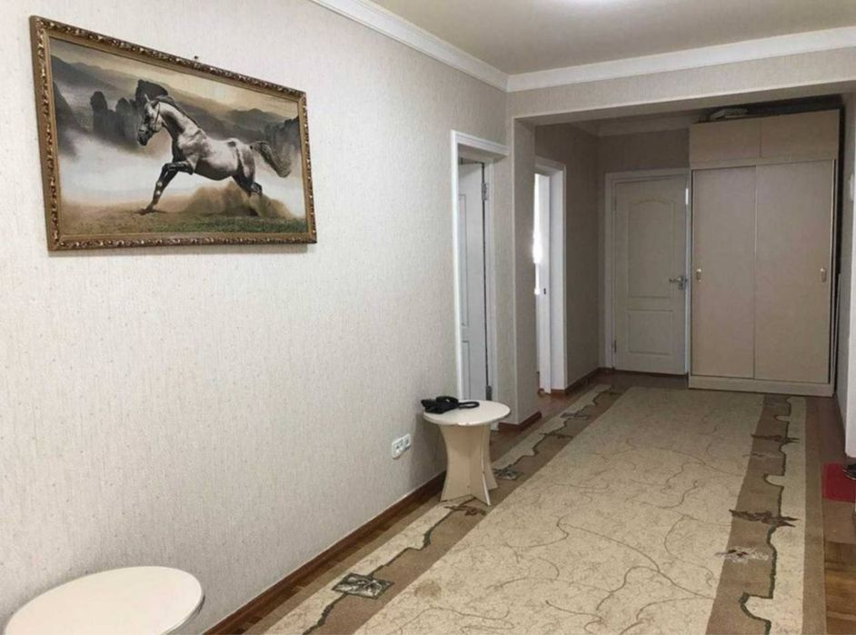 Садык Азимова 3в2/4/4 77серия меб+тех балкон-2/6 70квм