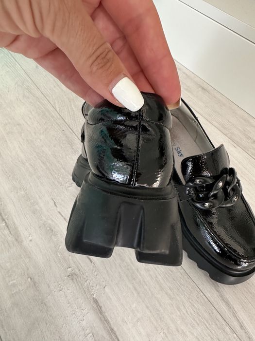 Лоферы для девочек 32-33